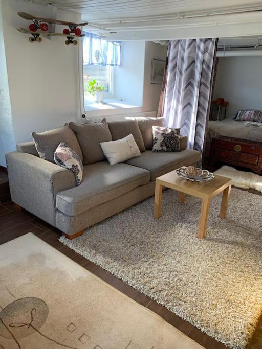 Independent Apartment In Borås Eksteriør bilde