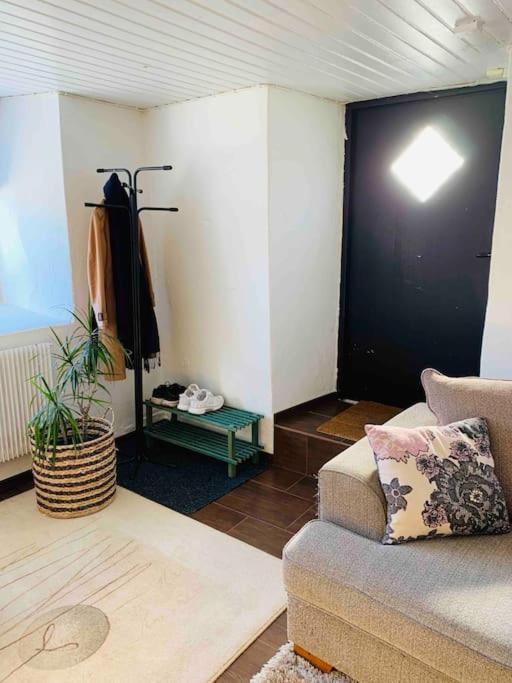 Independent Apartment In Borås Eksteriør bilde